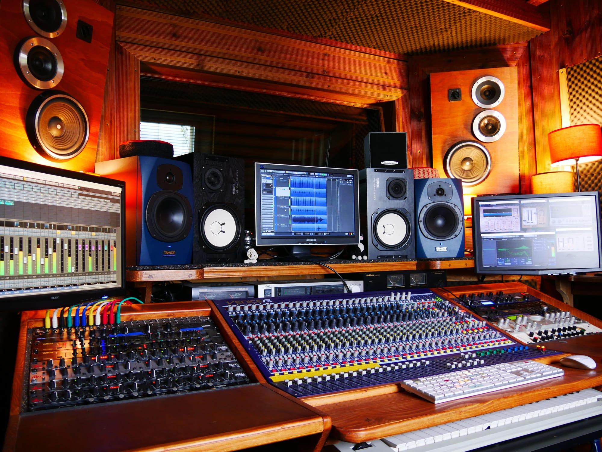 Acoustic studio treatment and sound engineering desk